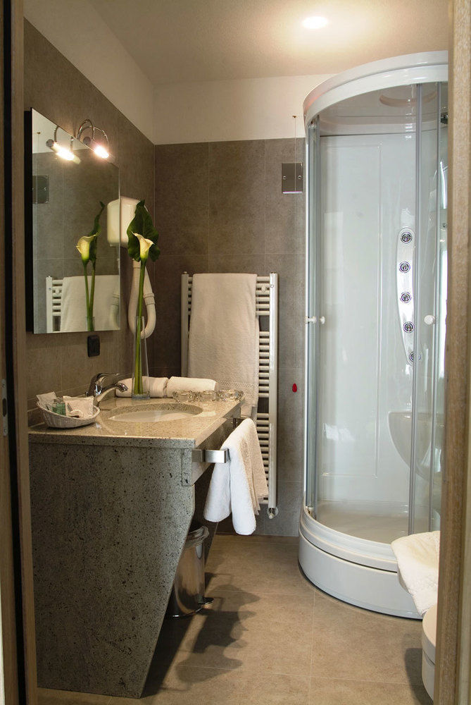 Hotel San Lorenzo Chiavenna Εξωτερικό φωτογραφία